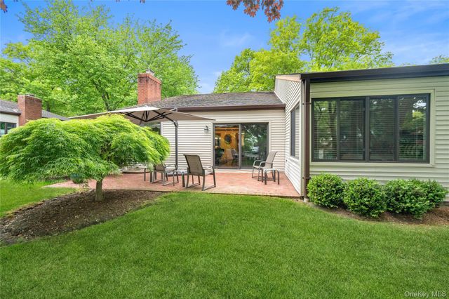 111 Dove Hill Drive, Manhasset, NY 11030