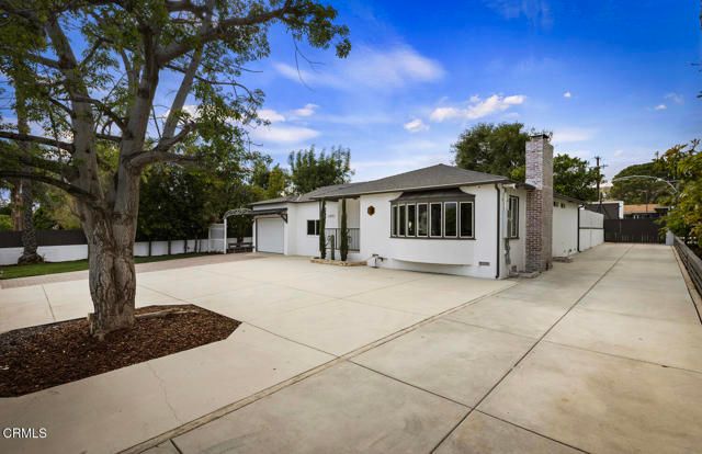 11211 Osborne Street, Sylmar (los Angeles), CA 91342