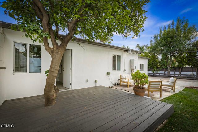 11211 Osborne Street, Sylmar (los Angeles), CA 91342