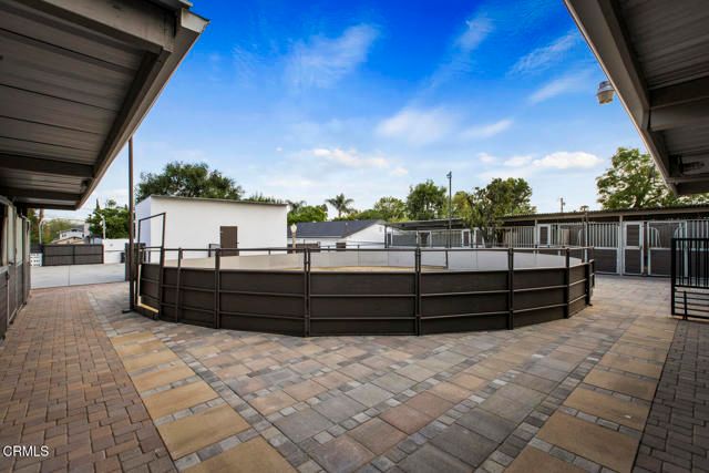 11211 Osborne Street, Sylmar (los Angeles), CA 91342