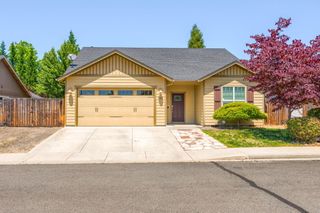 707 Sweethome Place, Medford, OR 97504