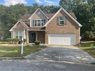 2432 TEMPLE VIEW Drive, Snellville, GA 30078