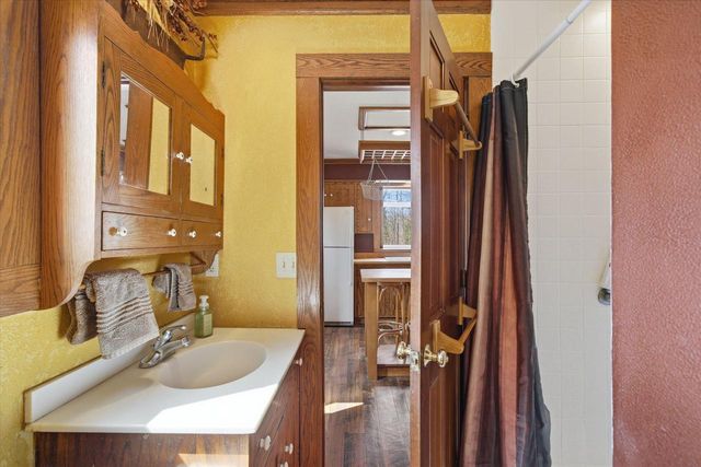 9561 Maple Tree ROAD, Kewaskum, WI 53040