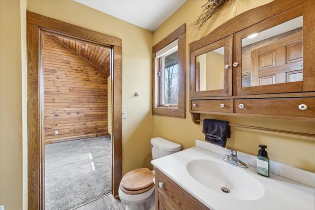 9561 Maple Tree ROAD, Kewaskum, WI 53040
