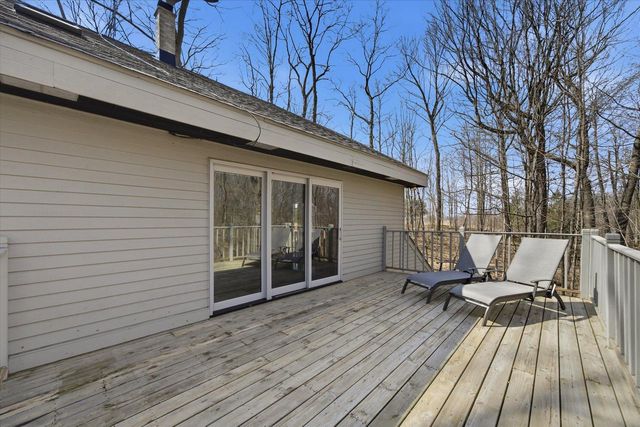 9561 Maple Tree ROAD, Kewaskum, WI 53040