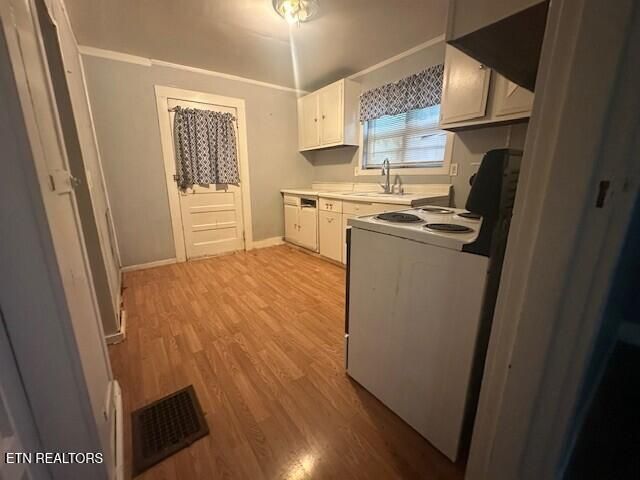 107 McDaniel Ave, Knoxville, TN 37920
