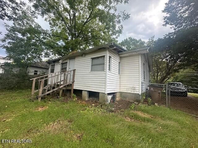 107 McDaniel Ave, Knoxville, TN 37920