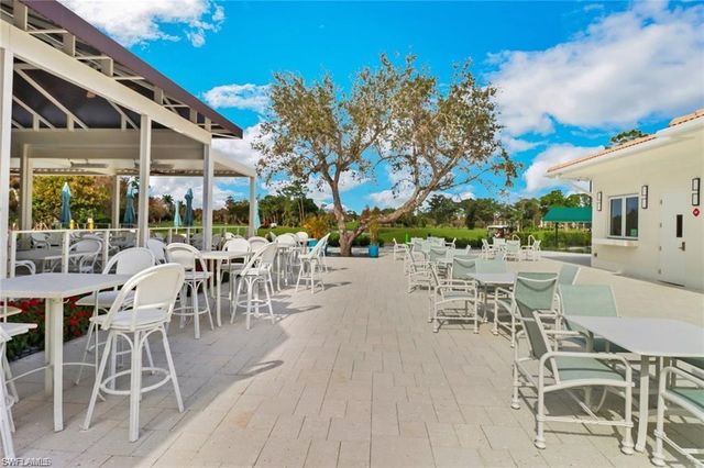 219 Fox Glen DR 1107, Naples, FL 34104