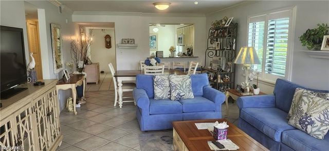 219 Fox Glen DR 1107, Naples, FL 34104