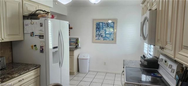 219 Fox Glen DR 1107, Naples, FL 34104