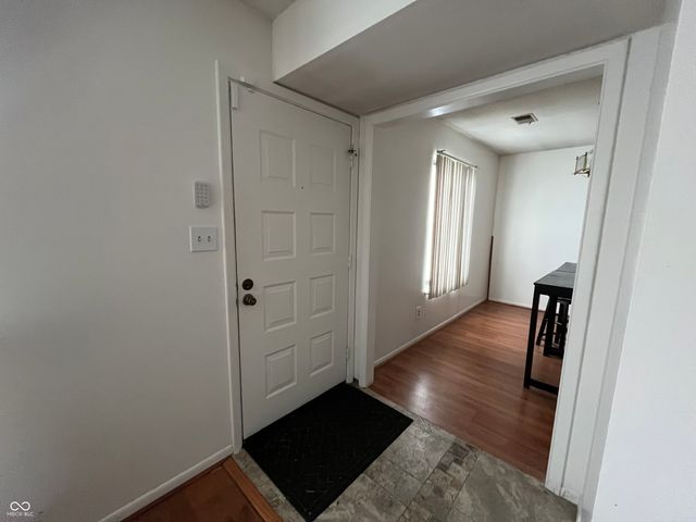 6022 Oakbrook Lane, Indianapolis, IN 46254