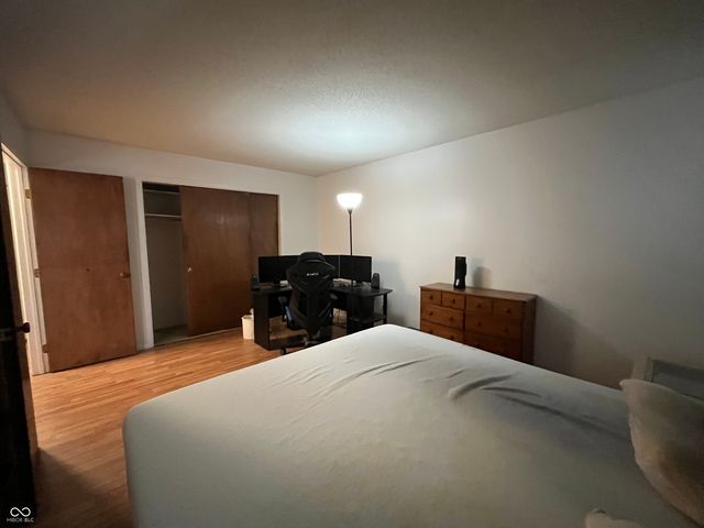 6022 Oakbrook Lane, Indianapolis, IN 46254