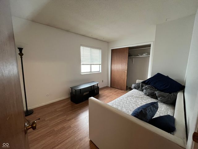 6022 Oakbrook Lane, Indianapolis, IN 46254