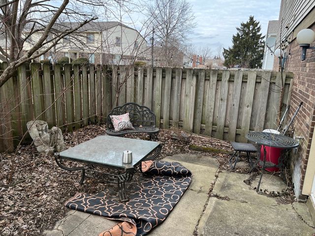 6022 Oakbrook Lane, Indianapolis, IN 46254