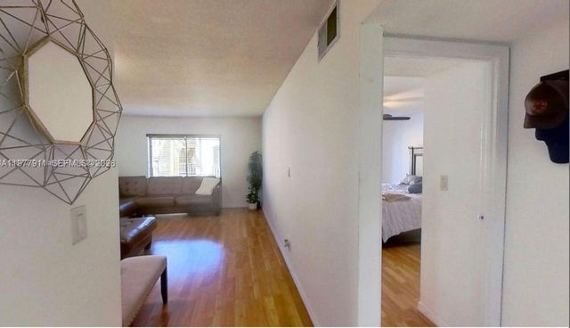 18111 NW 68th Ave F210, Hialeah, FL 33015