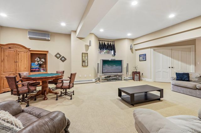 250 Old Mill Road, West Nyack, NY 10994