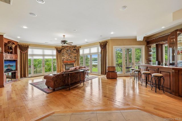 250 Old Mill Road, West Nyack, NY 10994