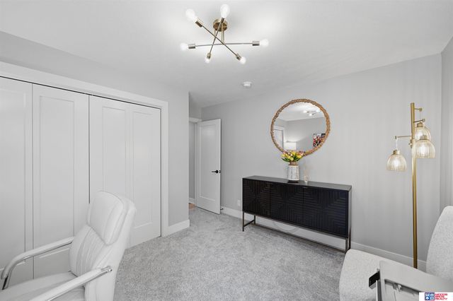 8040 Northshore Drive, Lincoln, NE 68516