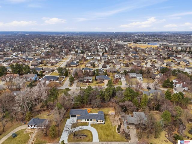 8040 Northshore Drive, Lincoln, NE 68516