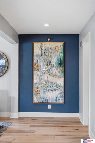 8040 Northshore Drive, Lincoln, NE 68516