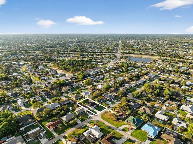 1382 SE Concha Street, Port St. Lucie, Port St Lucie, FL 34983
