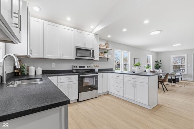 5521 S Randolph Street, Indianapolis, IN 46227