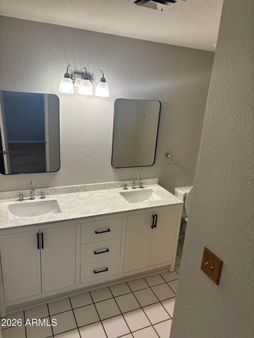 1237 W Ellis Street, Mesa, AZ 85201