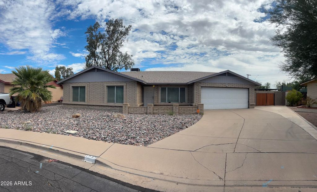 1237 W Ellis Street, Mesa, AZ 85201