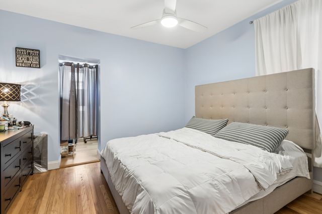 6150 W Thorndale Avenue, Chicago, IL 60646