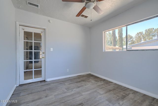 10368 Potencia Drive B, Socorro, TX 79927
