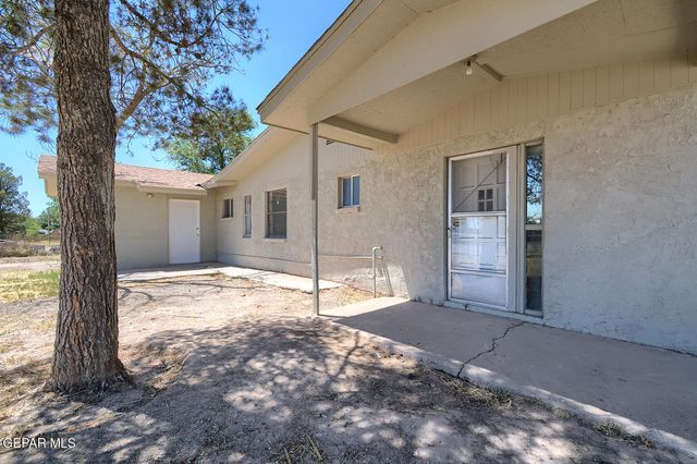 10368 Potencia Drive B, Socorro, TX 79927