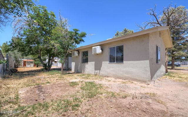 10368 Potencia Drive B, Socorro, TX 79927