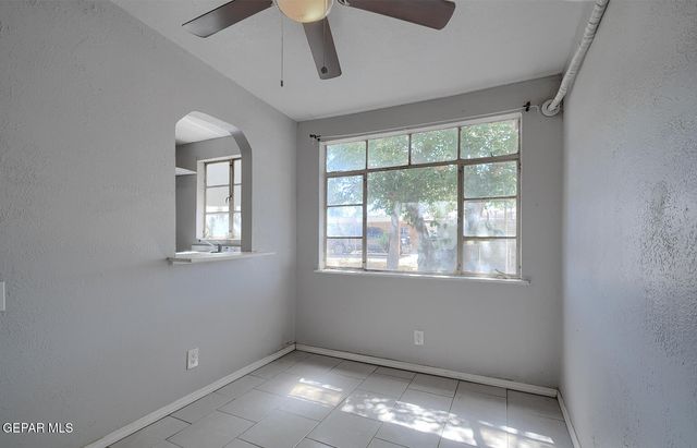10368 Potencia Drive B, Socorro, TX 79927