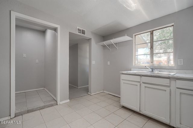 10368 Potencia Drive B, Socorro, TX 79927