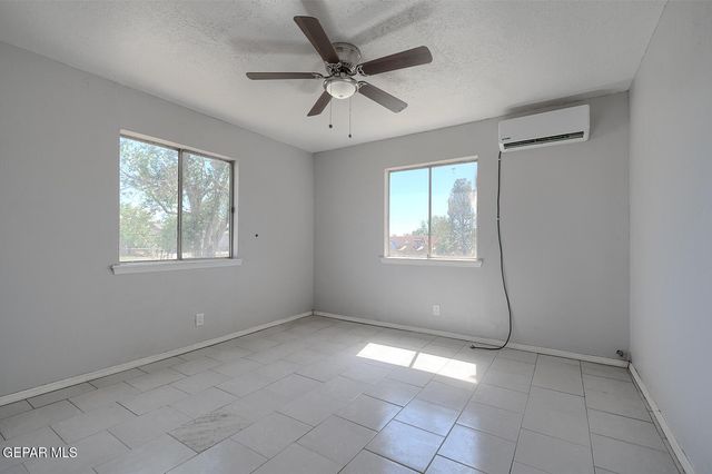10368 Potencia Drive B, Socorro, TX 79927