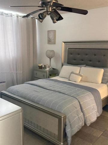 447 NE 195th St 310, Miami, FL 33179