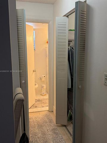 447 NE 195th St 310, Miami, FL 33179