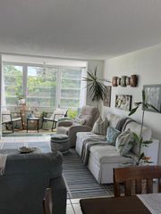 447 NE 195th St 310, Miami, FL 33179