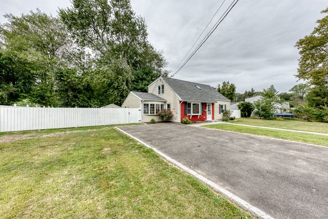 246 Delaware Drive, Stratford, CT 06614