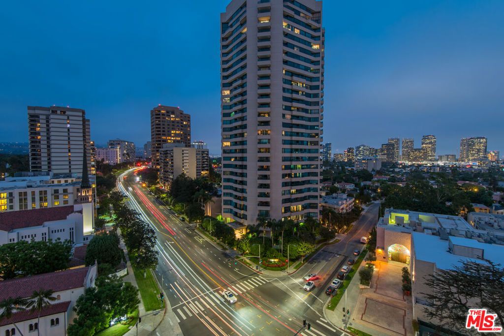 Image 19 of property listing at 10501 Wilshire Boulevard 1012, Los Angeles, CA 90024