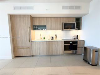 159 NE 6th St 3215, Miami, FL 33132