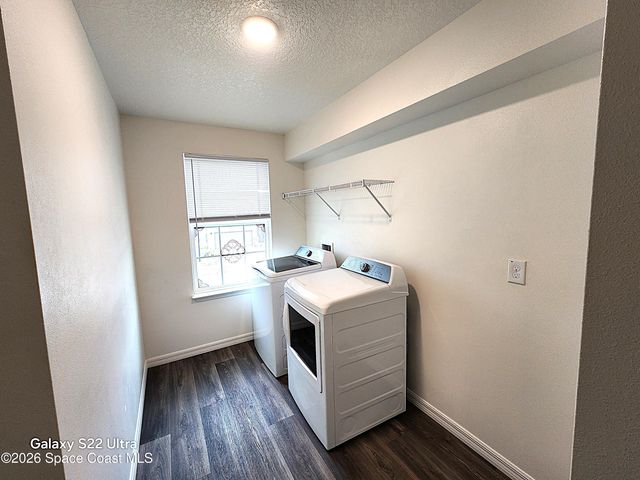 1043 Corbin Circle SW, Palm Bay, FL 32908