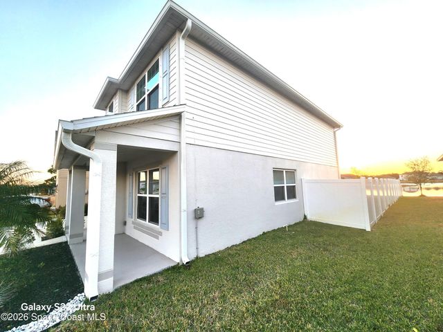 1043 Corbin Circle SW, Palm Bay, FL 32908