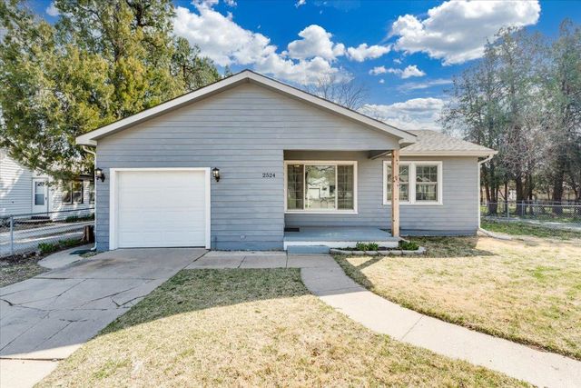 2524 S Hydraulic St, Wichita, KS 67216