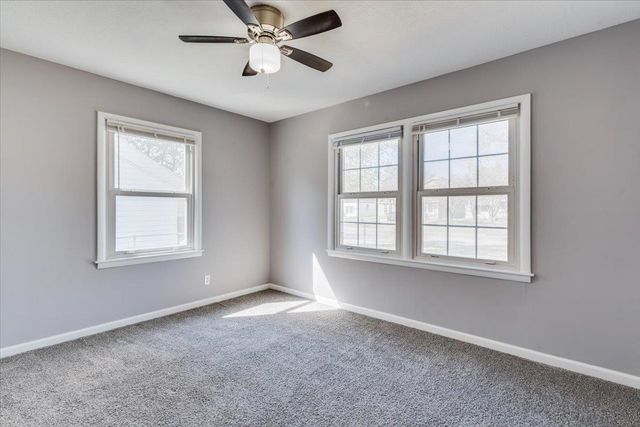 2524 S Hydraulic St, Wichita, KS 67216