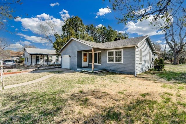 2524 S Hydraulic St, Wichita, KS 67216