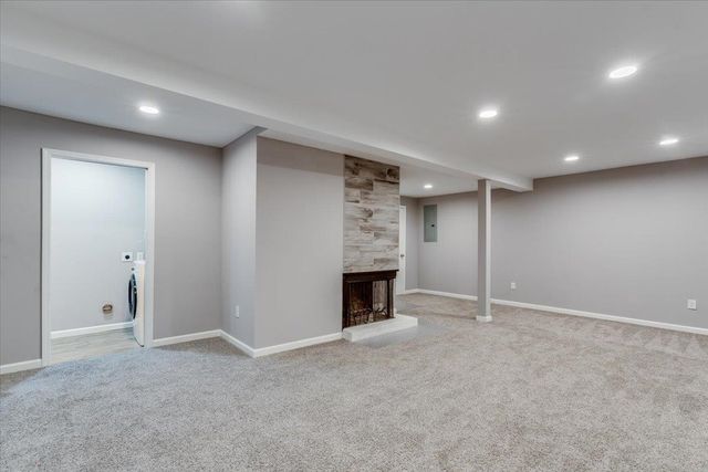 2524 S Hydraulic St, Wichita, KS 67216