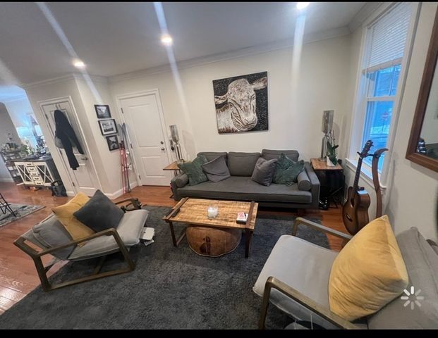 43 Mead St 1, Boston, MA 02129