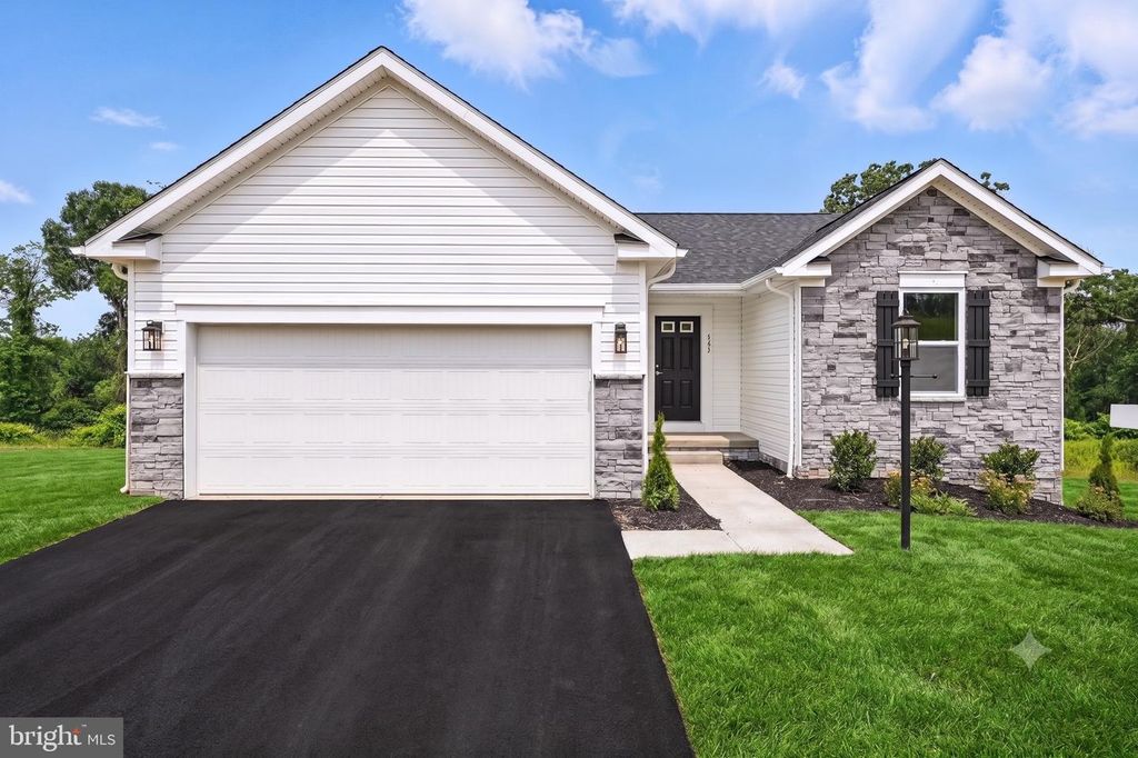 30 THORTON AVE, Ranson, WV 25438