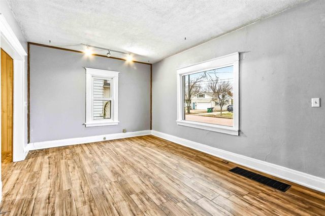 621 AVON STREET, Wisconsin Rapids, WI 54494